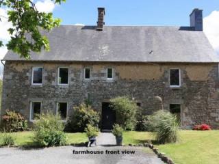 18th Century Farmhouse And Guest Cottage