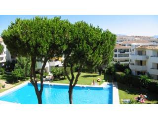 3 Bed Apartment for sale in Calahonda