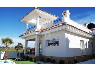 3 Bedrooms - Villa - Alicante - For Sale