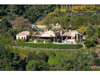 4 Bedrooms - Villa - Malaga - For Sale