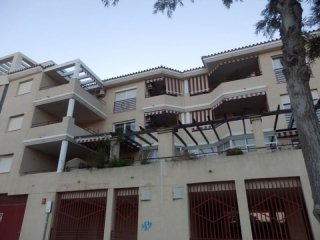 2 bedroom, 1 bathroom Apartment, (build..