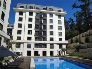 Modern T3 Apartment in Lisbon