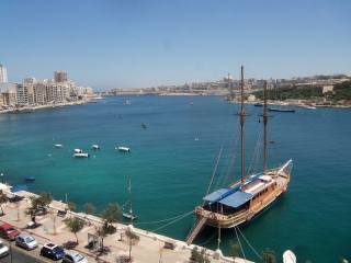 Sliema Seafront Apartment