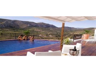 3 Bedrooms - Villa - Alicante - For Sale