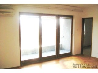 Konjarnik, 4,0 soban, 2 mc, terasa, lift, klima, pvc..