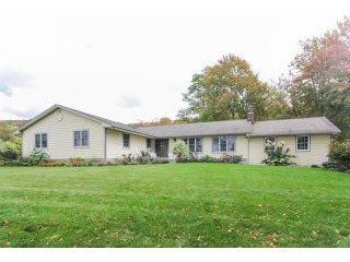 3 bedroom House For Sale: 25 Trebor Trl..