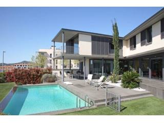 6 bedroom Detached House For Sale:..