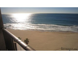PISO EN CALPE 1ªLINEA CON TODOS LOS SERVICIOS A SU ALCANCE..
