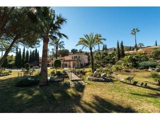 7 Bedrooms - Villa - Malaga - For Sale