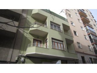 EDIFICIO EN CALPE DE TRES PLANTAS,CERCA DE TODOS LOS..