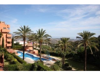 3 Bedroom Middle Floor Apartment