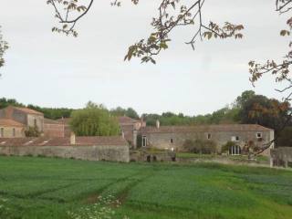 Rare property (hunting lodge) with..