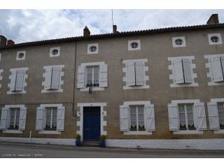 7 Bedroom B and B Situated In The Heart..