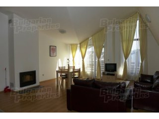 Spacious And Bright Flat Set In A..