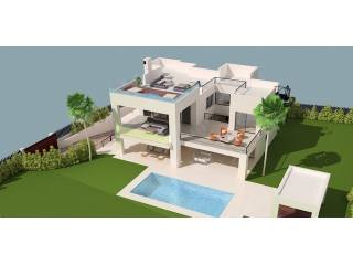 Villa for sale in The Golden Mile..