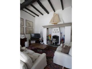 8 bedroom Semi-Detached House For Sale:..
