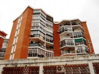 Apartment - Middle Floor Apartment..