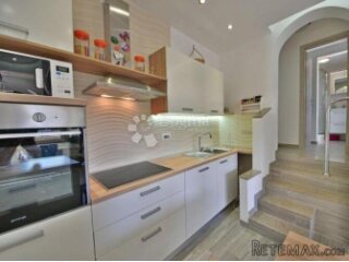 Dizajnerski apartman za poslovne ljude u Kastvu