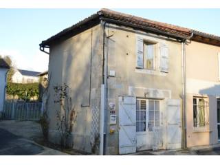 Cute, habitable property - great value!