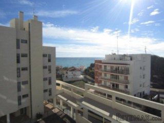 piso muy centrico en calpe a 300m. de la playa muy cerca..