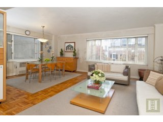 3 bedroom Apartment For Sale: 166 EAST..