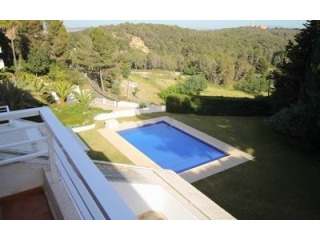 3 bedroom apartment with a terrace in..