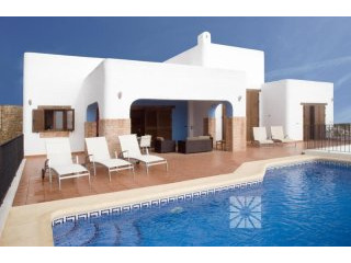 3 Bedrooms - Villa - For Sale