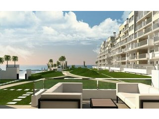 * Luxury Modern 2 Bed Beach Location..
