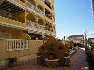 2 Bedrooms - Apartment - Alicante - For..