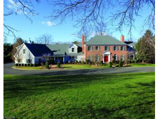 4 bedroom Detached House For Sale: 154..
