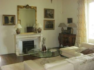 Spacious property in Cognac, with..