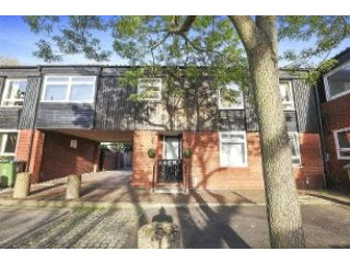 2 Bedroom House, Freehold