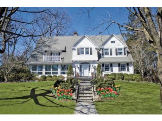 6 bedroom House For Sale: 70 Lord..