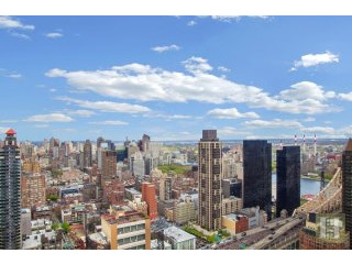 3 bedroom Apartment For Sale: 303 EAST..
