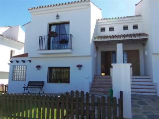 Villa - Beautiful semi-detached house..