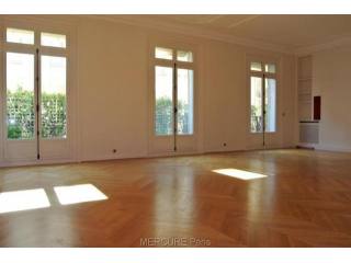 4 bedroom Flat For Sale: 75116 PARIS