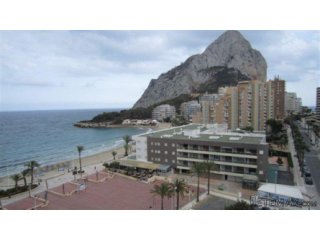 Apartamento en primera linea de playa la Fossa con..
