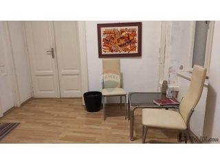 Rijeka, Centar – Poslovni prostor od 90 m2 na 1 katu