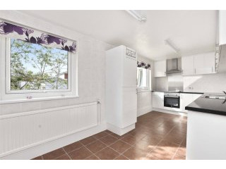 4 Bedroom Purpose Built, Leasehold