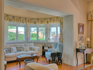 T4 Lisbon Apartment with balcony for..