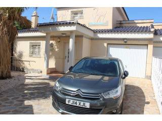 2 Bedrooms - Villa - Alicante - For Sale