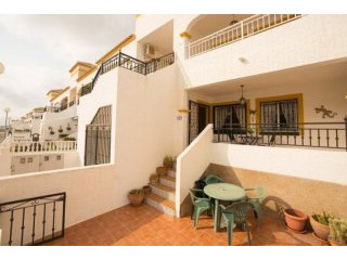 2 bedroom, 1 bathroom Apartment, Entre..