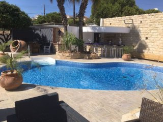 Deluxe Villa in Germasoyia, Green area