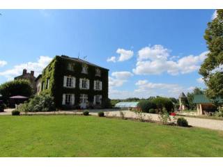 8 bedroom Character For Sale: 87300..