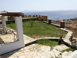 B152 - Detached house with panoramic..