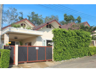 Bang Jo - 3-Bedroom Detached House in..