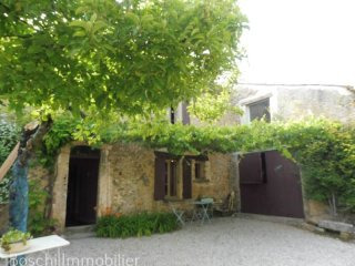 3 Bedroom Farmhouse With Garden..