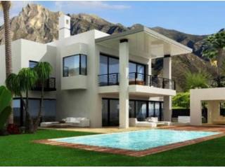 Villa for sale in The Golden Mile..