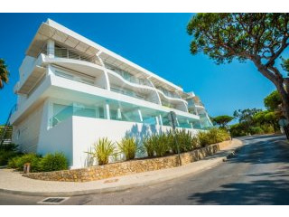 Stunning Three Bedroom Apartment