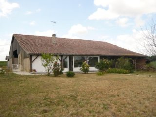 4 bed house with outbuildings, over 1HA..